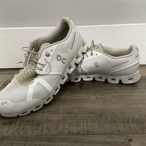 On cloud women running shoes